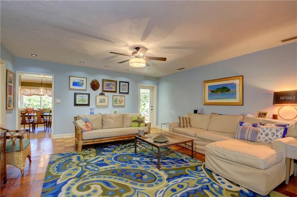 1723 INDIAN ROCKS ROAD, BELLEAIR, Florida 33756, 3 Bedrooms Bedrooms, 3 Rooms Rooms,2 BathroomsBathrooms,Residential,For sale,INDIAN ROCKS,U7837467