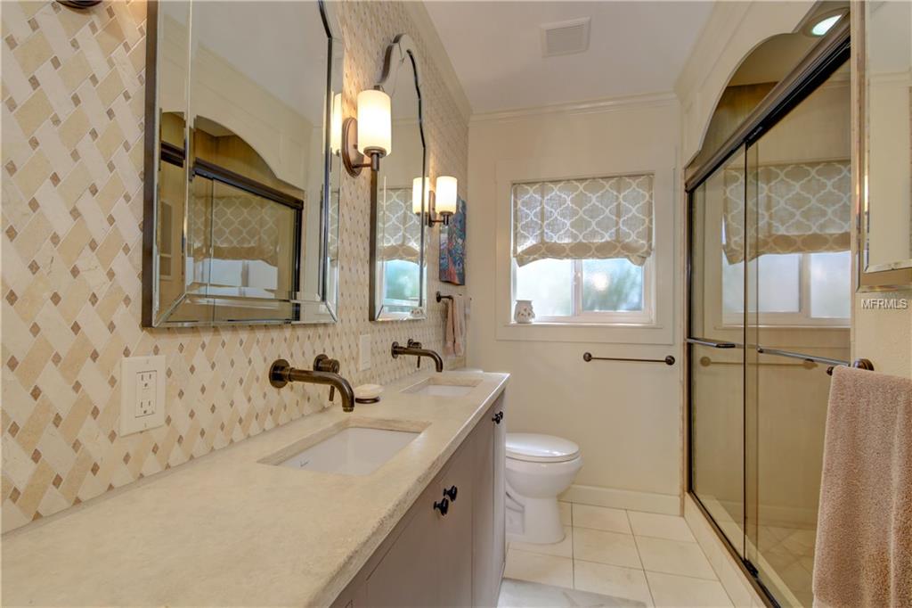 1723 INDIAN ROCKS ROAD, BELLEAIR, Florida 33756, 3 Bedrooms Bedrooms, 3 Rooms Rooms,2 BathroomsBathrooms,Residential,For sale,INDIAN ROCKS,U7837467