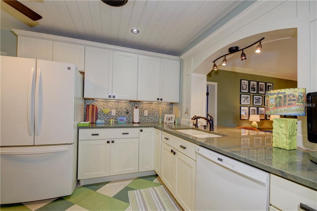 1723 INDIAN ROCKS ROAD, BELLEAIR, Florida 33756, 3 Bedrooms Bedrooms, 3 Rooms Rooms,2 BathroomsBathrooms,Residential,For sale,INDIAN ROCKS,U7837467