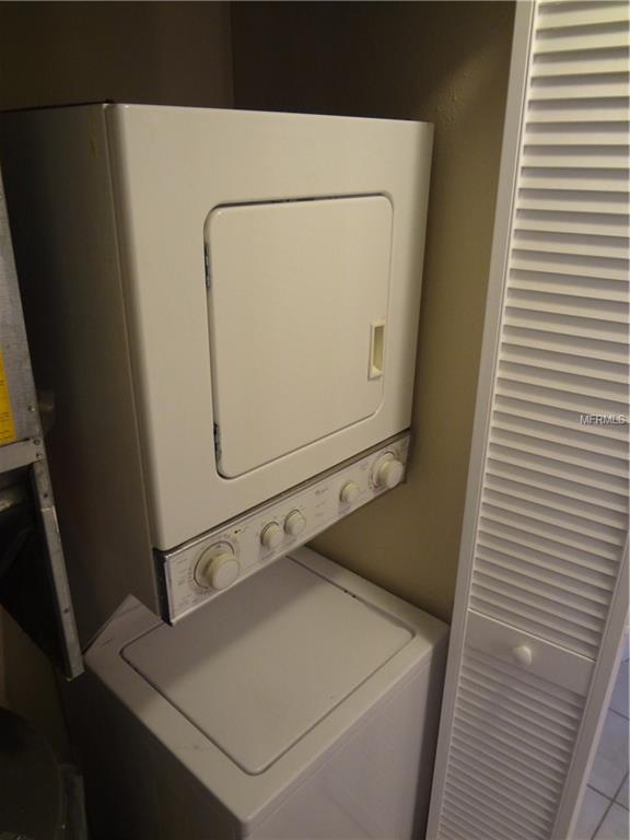 1817 PARAKEET WAY, SARASOTA, Florida 34232, 2 Bedrooms Bedrooms, 5 Rooms Rooms,2 BathroomsBathrooms,Residential,For sale,PARAKEET,A4205404