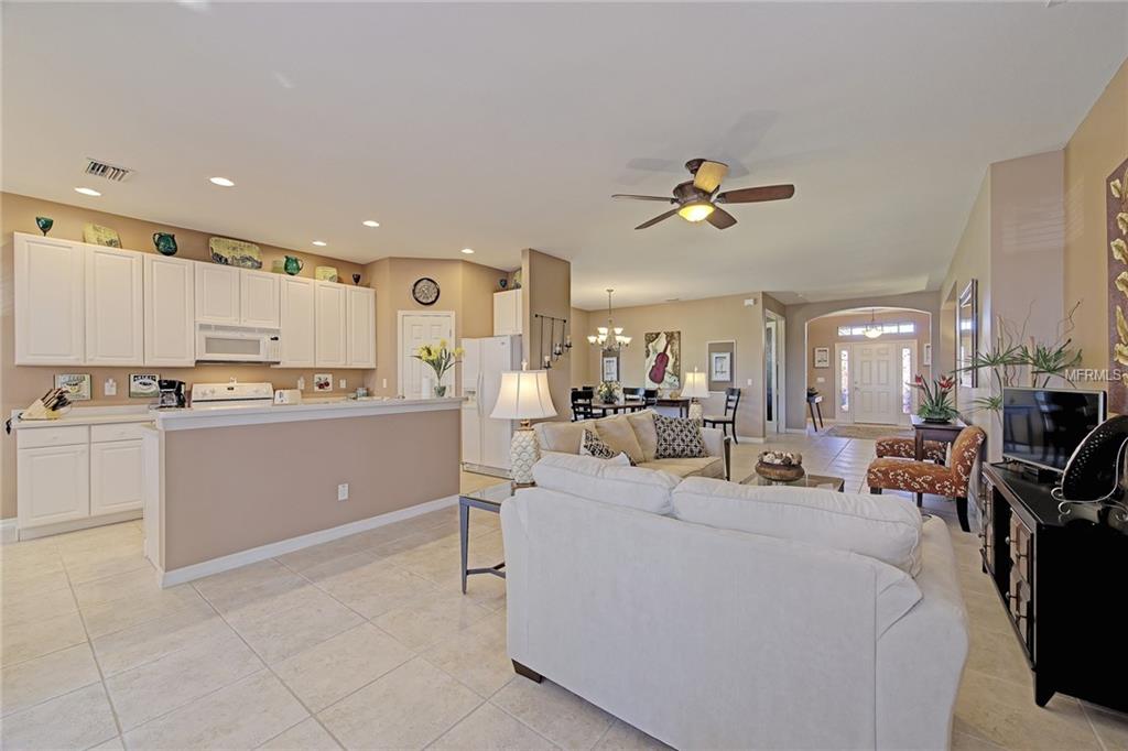 1398 MASENO DRIVE, VENICE, Florida 34292, 2 Bedrooms Bedrooms, 8 Rooms Rooms,2 BathroomsBathrooms,Residential,For sale,MASENO,N5915765