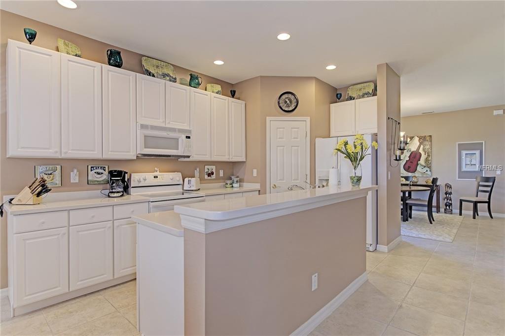 1398 MASENO DRIVE, VENICE, Florida 34292, 2 Bedrooms Bedrooms, 8 Rooms Rooms,2 BathroomsBathrooms,Residential,For sale,MASENO,N5915765