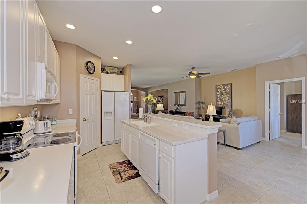 1398 MASENO DRIVE, VENICE, Florida 34292, 2 Bedrooms Bedrooms, 8 Rooms Rooms,2 BathroomsBathrooms,Residential,For sale,MASENO,N5915765