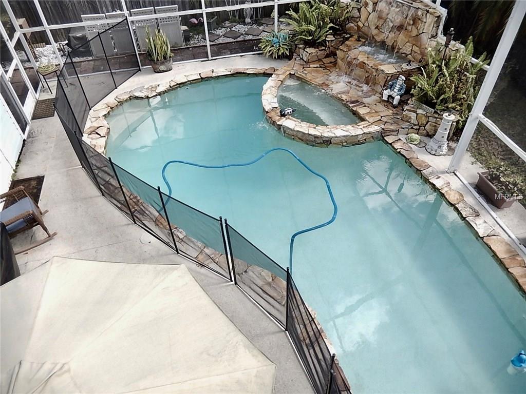 1821 LAKEVIEW ROAD, CLEARWATER, Florida 33764, 4 Bedrooms Bedrooms, 8 Rooms Rooms,3 BathroomsBathrooms,Residential,For sale,LAKEVIEW,U7846452