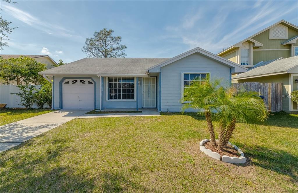 9142 DUBOIS BOULEVARD, ORLANDO, Florida 32825, 2 Bedrooms Bedrooms, 5 Rooms Rooms,2 BathroomsBathrooms,Residential,For sale,DUBOIS,O5561176