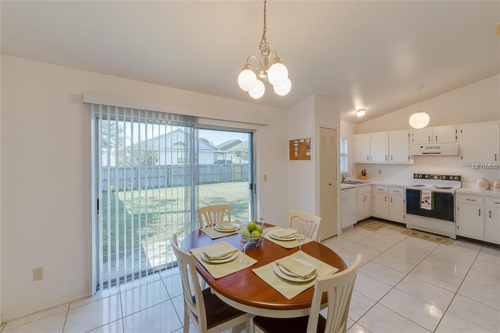 9142 DUBOIS BOULEVARD, ORLANDO, Florida 32825, 2 Bedrooms Bedrooms, 5 Rooms Rooms,2 BathroomsBathrooms,Residential,For sale,DUBOIS,O5561176