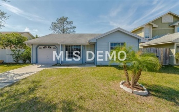9142 DUBOIS BOULEVARD, ORLANDO, Florida 32825, 2 Bedrooms Bedrooms, 5 Rooms Rooms,2 BathroomsBathrooms,Residential,For sale,DUBOIS,O5561176