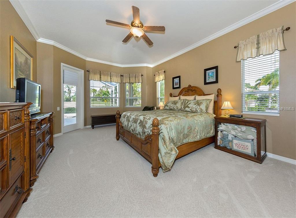 832 AMARYLLIS LANE, VENICE, Florida 34292, 4 Bedrooms Bedrooms, 9 Rooms Rooms,3 BathroomsBathrooms,Residential,For sale,AMARYLLIS,N5914631