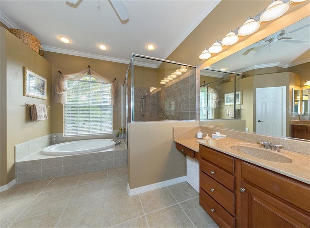 832 AMARYLLIS LANE, VENICE, Florida 34292, 4 Bedrooms Bedrooms, 9 Rooms Rooms,3 BathroomsBathrooms,Residential,For sale,AMARYLLIS,N5914631