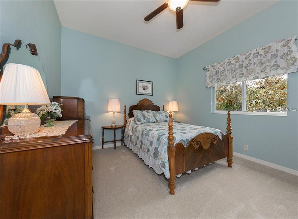 832 AMARYLLIS LANE, VENICE, Florida 34292, 4 Bedrooms Bedrooms, 9 Rooms Rooms,3 BathroomsBathrooms,Residential,For sale,AMARYLLIS,N5914631