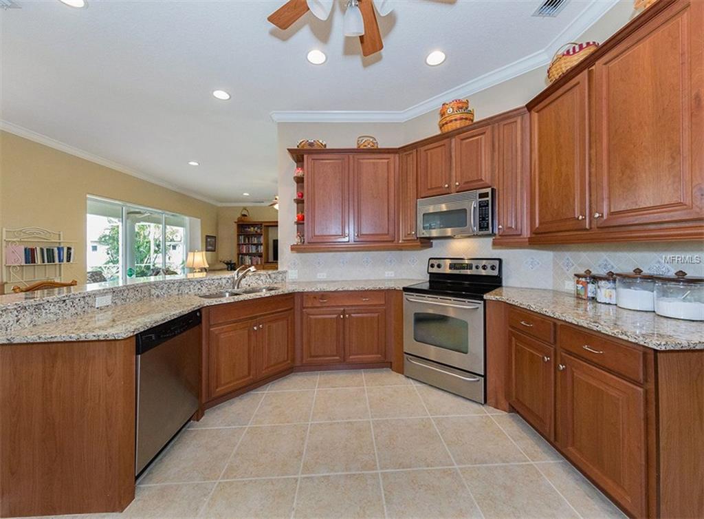 832 AMARYLLIS LANE, VENICE, Florida 34292, 4 Bedrooms Bedrooms, 9 Rooms Rooms,3 BathroomsBathrooms,Residential,For sale,AMARYLLIS,N5914631