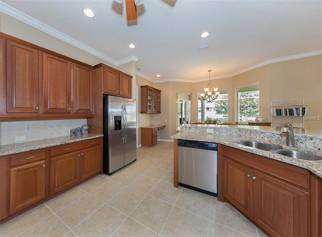 832 AMARYLLIS LANE, VENICE, Florida 34292, 4 Bedrooms Bedrooms, 9 Rooms Rooms,3 BathroomsBathrooms,Residential,For sale,AMARYLLIS,N5914631