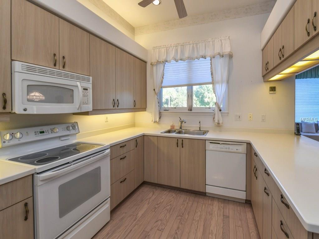 7838 ALLEN ROBERTSON PLACE, SARASOTA, Florida 34240, 2 Bedrooms Bedrooms, 8 Rooms Rooms,2 BathroomsBathrooms,Residential,For sale,ALLEN ROBERTSON,A4202144