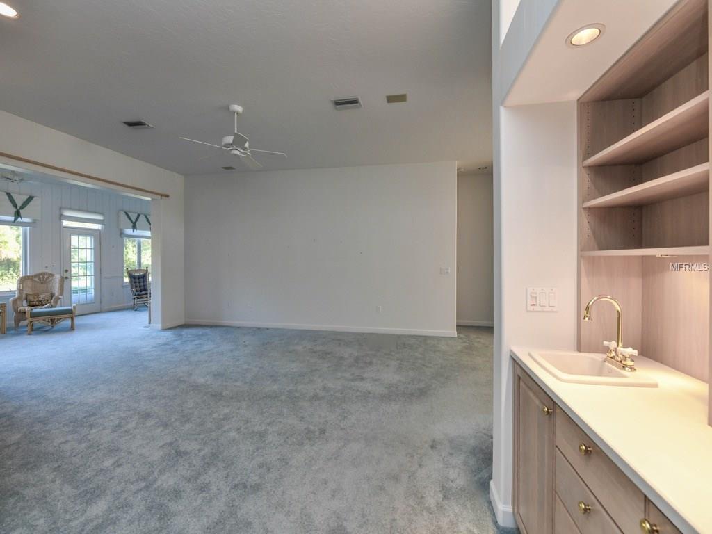 7838 ALLEN ROBERTSON PLACE, SARASOTA, Florida 34240, 2 Bedrooms Bedrooms, 8 Rooms Rooms,2 BathroomsBathrooms,Residential,For sale,ALLEN ROBERTSON,A4202144