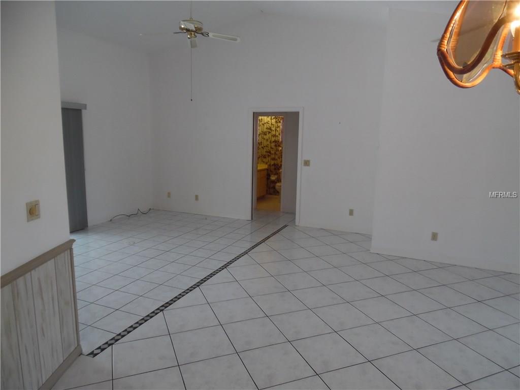 441 BAYNARD DRIVE, VENICE, Florida 34285, 3 Bedrooms Bedrooms, 10 Rooms Rooms,2 BathroomsBathrooms,Residential,For sale,BAYNARD,N5915507