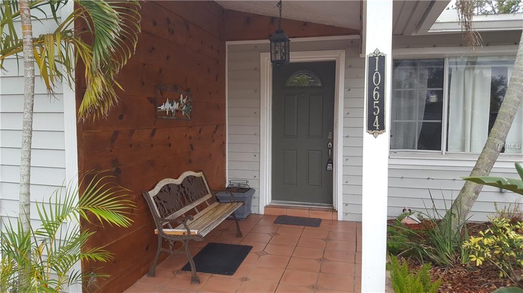 10654 94TH PLACE, SEMINOLE, Florida 33772, 3 Bedrooms Bedrooms, 6 Rooms Rooms,2 BathroomsBathrooms,Residential,For sale,94TH,U7843982