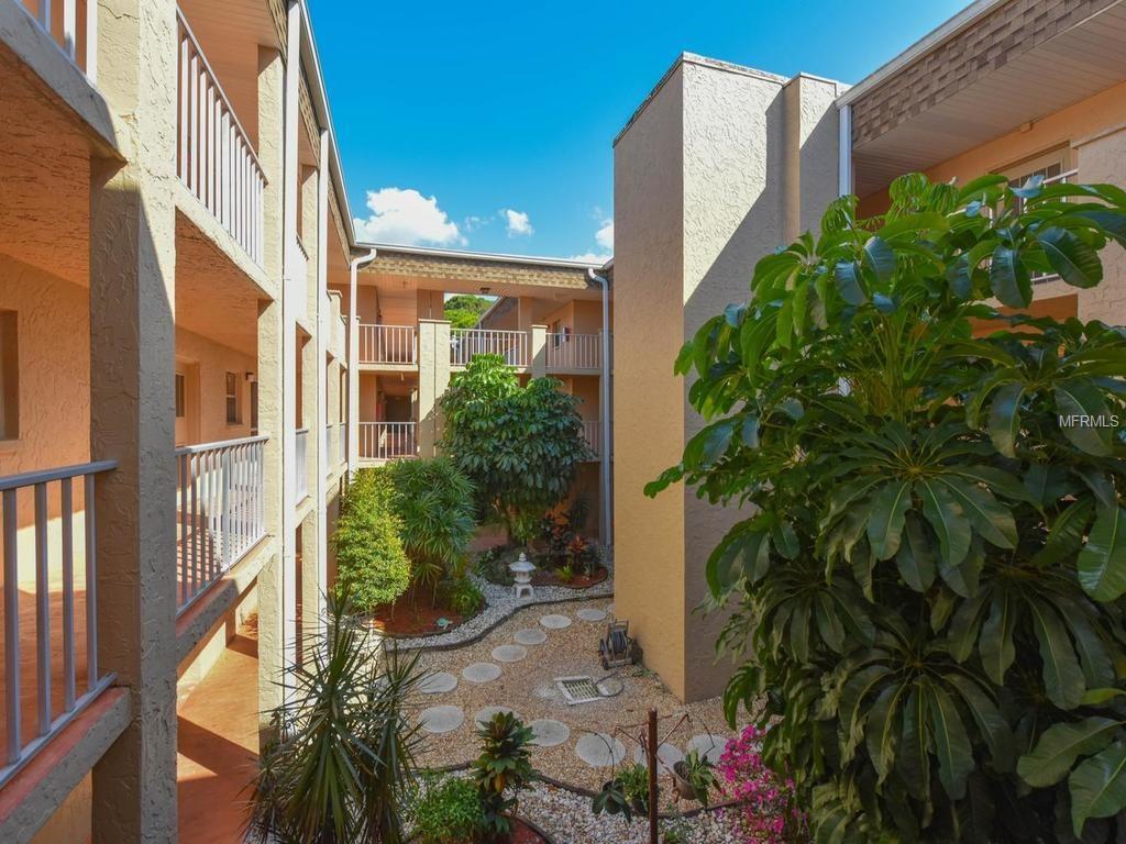 1330 GLEN OAKS DRIVE E, SARASOTA, Florida 34232, 2 Bedrooms Bedrooms, 4 Rooms Rooms,2 BathroomsBathrooms,Residential,For sale,GLEN OAKS,A4208580