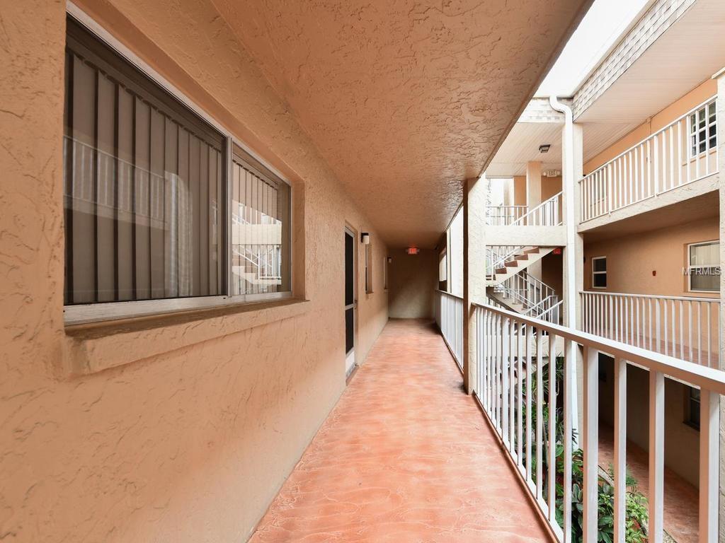 1330 GLEN OAKS DRIVE E, SARASOTA, Florida 34232, 2 Bedrooms Bedrooms, 4 Rooms Rooms,2 BathroomsBathrooms,Residential,For sale,GLEN OAKS,A4208580