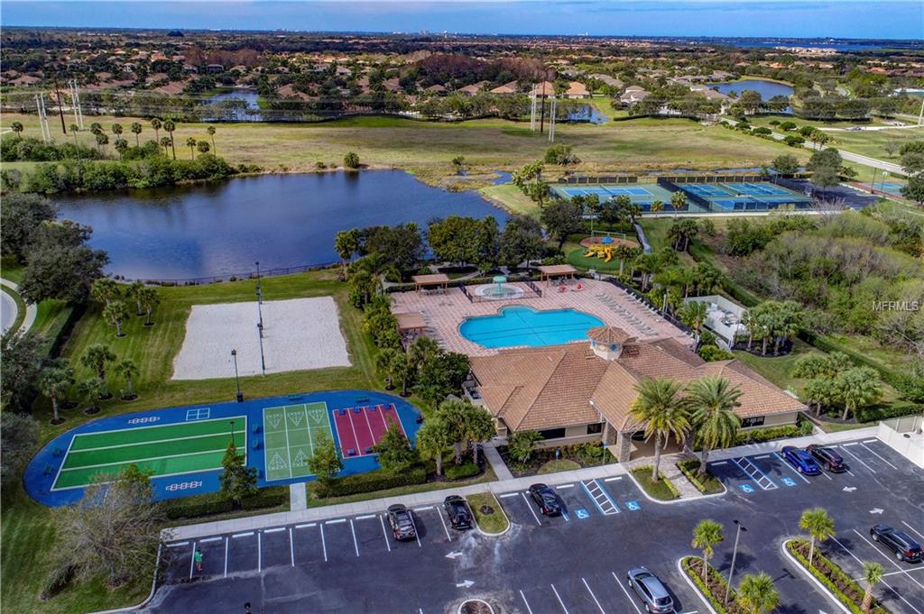 BRADENTON, Florida 34212, 2 Bedrooms Bedrooms, 6 Rooms Rooms,2 BathroomsBathrooms,Residential,For sale,A4209628