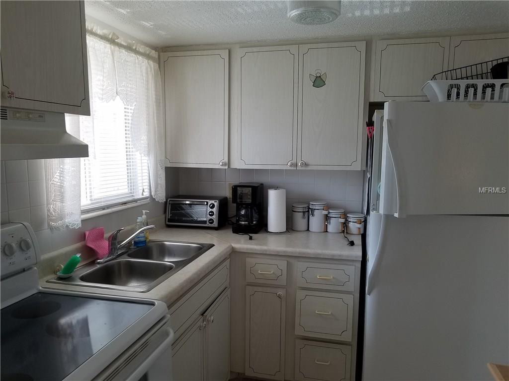 2319 SUNSET DRIVE, BRADENTON, Florida 34207, 1 Bedroom Bedrooms, 4 Rooms Rooms,1 BathroomBathrooms,Residential,For sale,SUNSET,A4209872