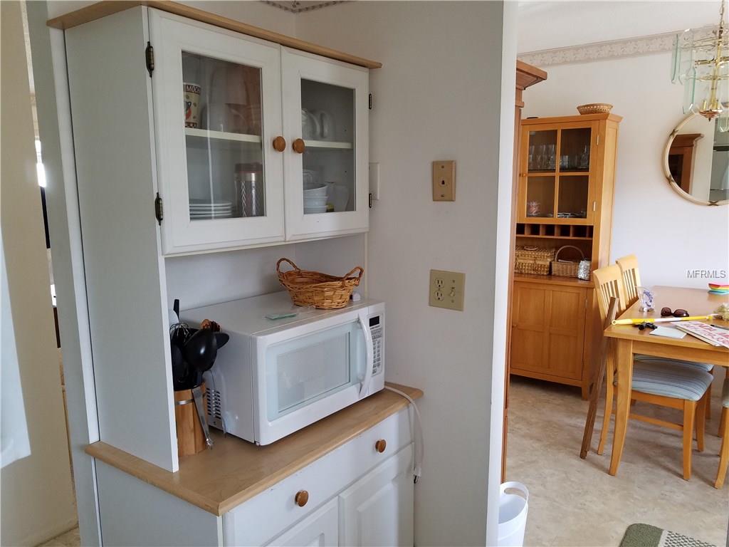 2319 SUNSET DRIVE, BRADENTON, Florida 34207, 1 Bedroom Bedrooms, 4 Rooms Rooms,1 BathroomBathrooms,Residential,For sale,SUNSET,A4209872