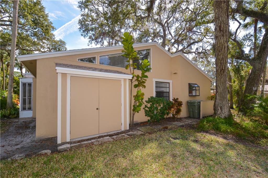 5068 VILLAGE GARDENS DRIVE, SARASOTA, Florida 34234, 2 Bedrooms Bedrooms, 5 Rooms Rooms,2 BathroomsBathrooms,Residential,For sale,VILLAGE GARDENS,A4210033