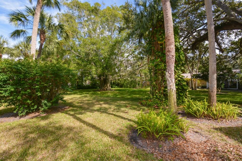 5068 VILLAGE GARDENS DRIVE, SARASOTA, Florida 34234, 2 Bedrooms Bedrooms, 5 Rooms Rooms,2 BathroomsBathrooms,Residential,For sale,VILLAGE GARDENS,A4210033
