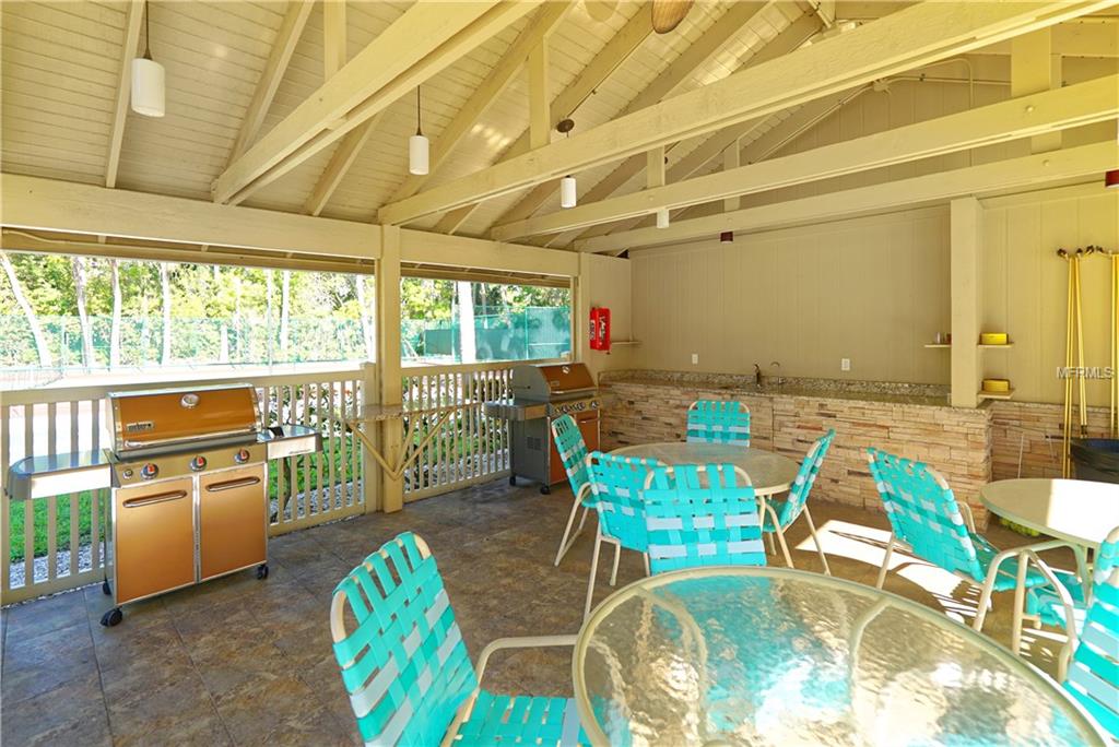 5068 VILLAGE GARDENS DRIVE, SARASOTA, Florida 34234, 2 Bedrooms Bedrooms, 5 Rooms Rooms,2 BathroomsBathrooms,Residential,For sale,VILLAGE GARDENS,A4210033