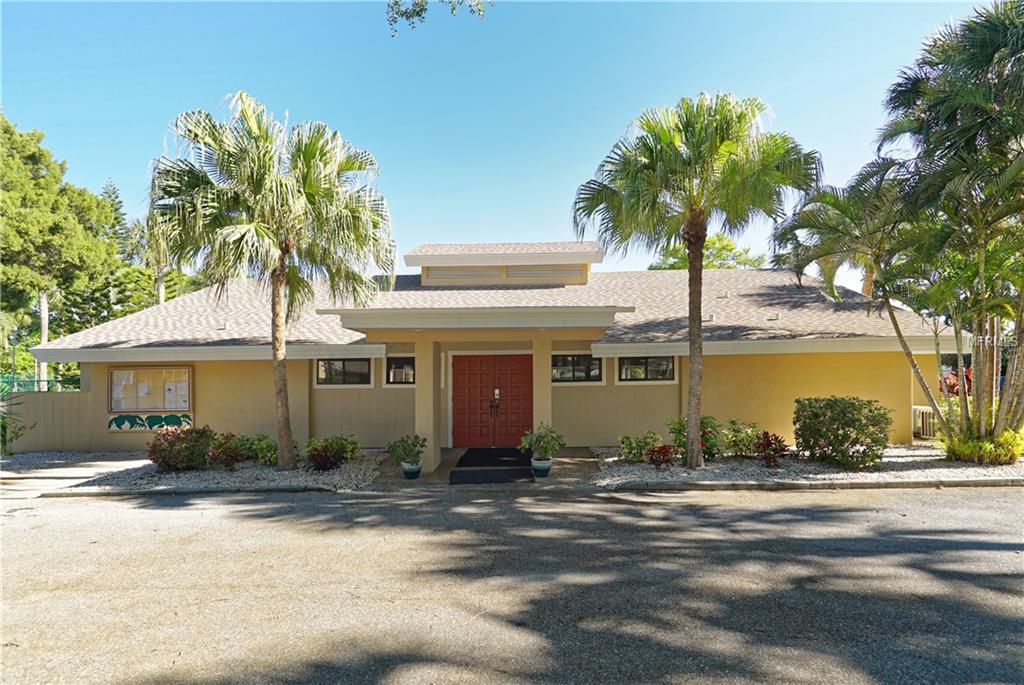 5068 VILLAGE GARDENS DRIVE, SARASOTA, Florida 34234, 2 Bedrooms Bedrooms, 5 Rooms Rooms,2 BathroomsBathrooms,Residential,For sale,VILLAGE GARDENS,A4210033