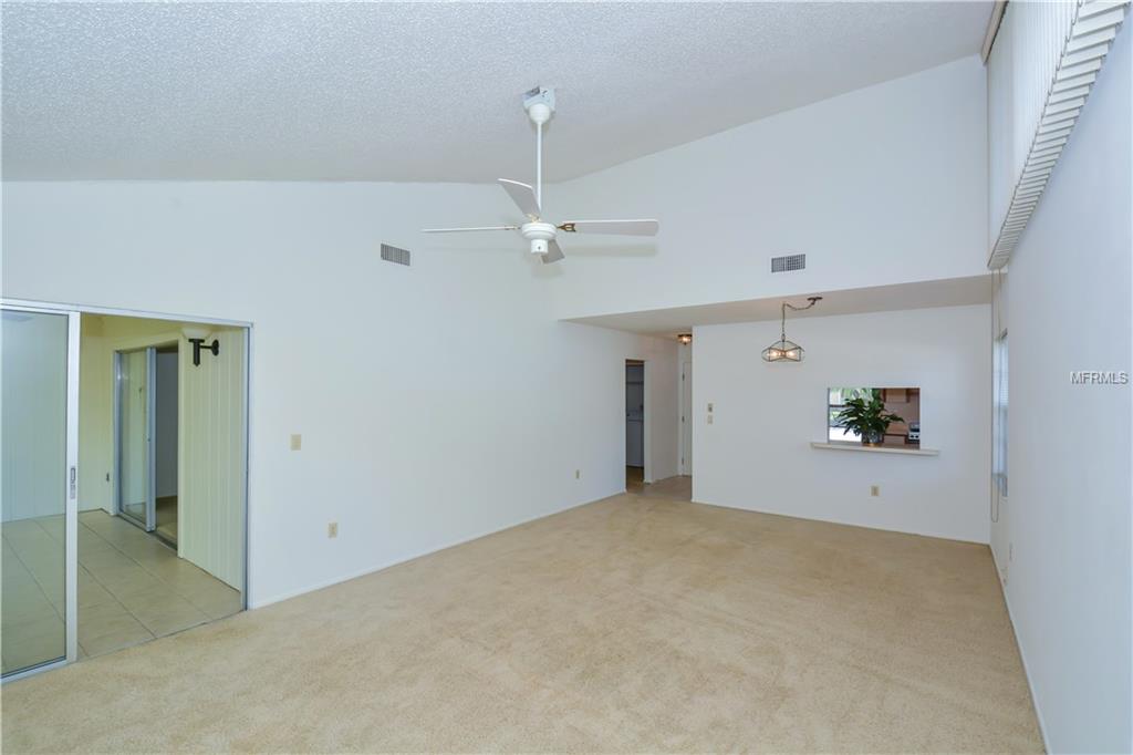 5068 VILLAGE GARDENS DRIVE, SARASOTA, Florida 34234, 2 Bedrooms Bedrooms, 5 Rooms Rooms,2 BathroomsBathrooms,Residential,For sale,VILLAGE GARDENS,A4210033