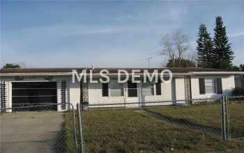 672 E NORMANDY BOULEVARD, DELTONA, Florida 32725, 3 Bedrooms Bedrooms, 5 Rooms Rooms,2 BathroomsBathrooms,Residential,For sale,NORMANDY,V4722946