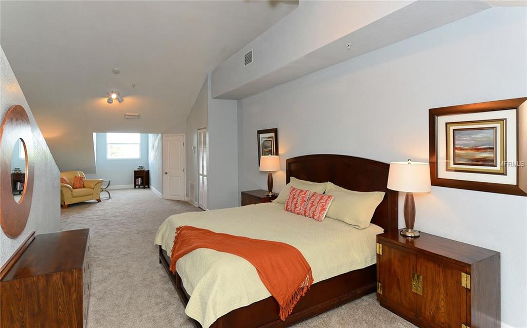 4410 WARREN AVENUE, PORT CHARLOTTE, Florida 33953, 4 Bedrooms Bedrooms, 6 Rooms Rooms,2 BathroomsBathrooms,Residential,For sale,WARREN,N5914344