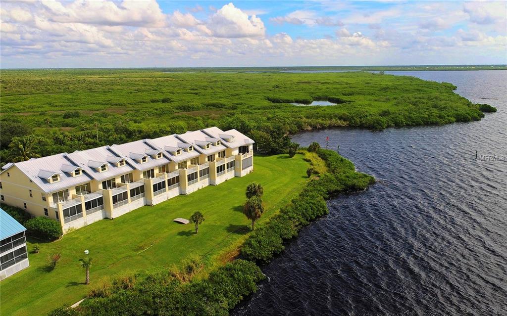 4410 WARREN AVENUE, PORT CHARLOTTE, Florida 33953, 4 Bedrooms Bedrooms, 6 Rooms Rooms,2 BathroomsBathrooms,Residential,For sale,WARREN,N5914344