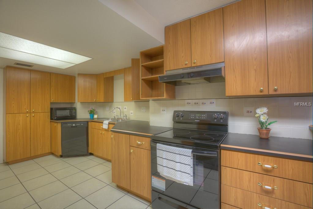 2502 PEMBERTON CREEK DRIVE, SEFFNER, Florida 33584, 5 Bedrooms Bedrooms, 10 Rooms Rooms,2 BathroomsBathrooms,Residential,For sale,PEMBERTON CREEK,T2916614