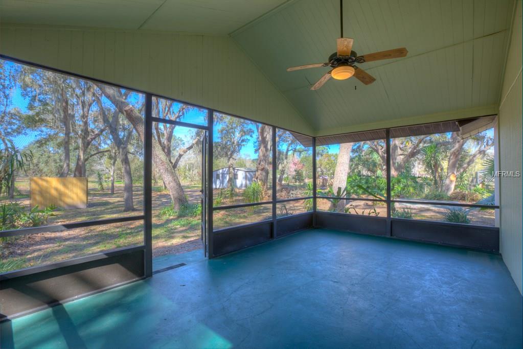 2502 PEMBERTON CREEK DRIVE, SEFFNER, Florida 33584, 5 Bedrooms Bedrooms, 10 Rooms Rooms,2 BathroomsBathrooms,Residential,For sale,PEMBERTON CREEK,T2916614