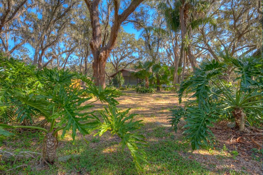 2502 PEMBERTON CREEK DRIVE, SEFFNER, Florida 33584, 5 Bedrooms Bedrooms, 10 Rooms Rooms,2 BathroomsBathrooms,Residential,For sale,PEMBERTON CREEK,T2916614