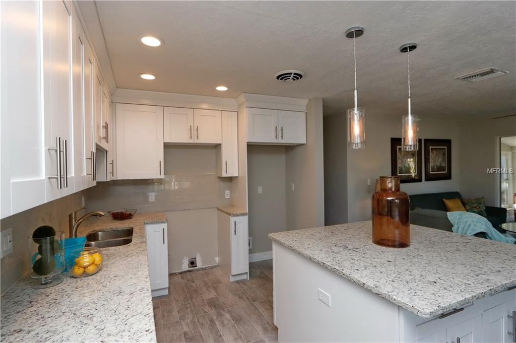 11370 122ND AVENUE, SEMINOLE, Florida 33778, 4 Bedrooms Bedrooms, 8 Rooms Rooms,3 BathroomsBathrooms,Residential,For sale,122ND,U7843309