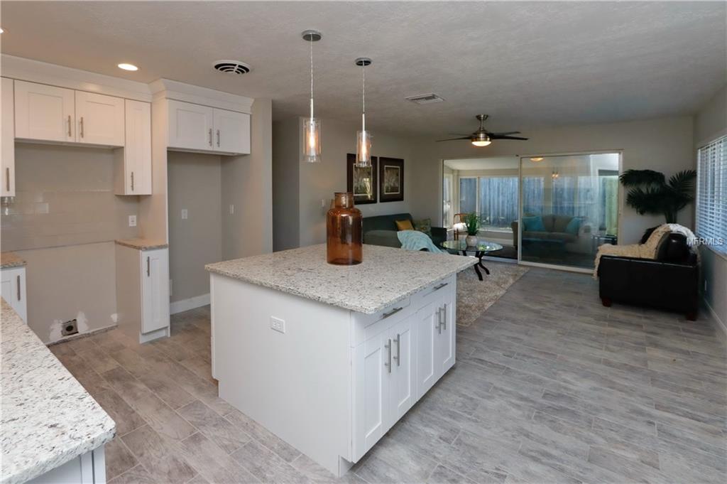 11370 122ND AVENUE, SEMINOLE, Florida 33778, 4 Bedrooms Bedrooms, 8 Rooms Rooms,3 BathroomsBathrooms,Residential,For sale,122ND,U7843309