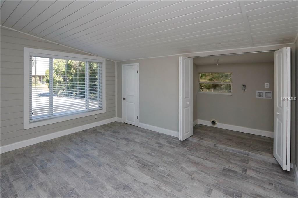 11370 122ND AVENUE, SEMINOLE, Florida 33778, 4 Bedrooms Bedrooms, 8 Rooms Rooms,3 BathroomsBathrooms,Residential,For sale,122ND,U7843309