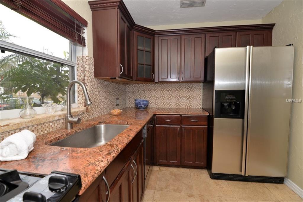 400 E GRANT STREET, ORLANDO, Florida 32806, 3 Bedrooms Bedrooms, 4 Rooms Rooms,2 BathroomsBathrooms,Residential,For sale,GRANT,O5556053