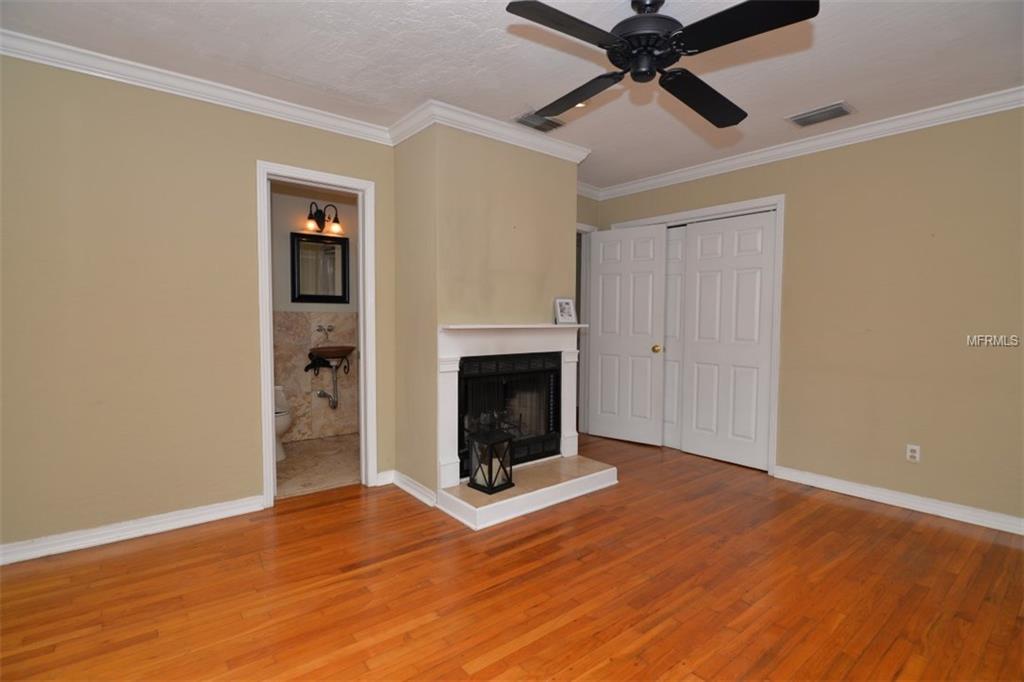 400 E GRANT STREET, ORLANDO, Florida 32806, 3 Bedrooms Bedrooms, 4 Rooms Rooms,2 BathroomsBathrooms,Residential,For sale,GRANT,O5556053