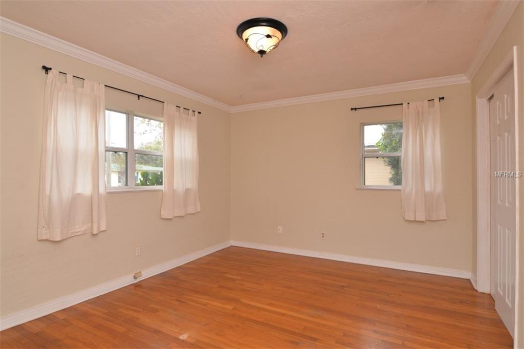 400 E GRANT STREET, ORLANDO, Florida 32806, 3 Bedrooms Bedrooms, 4 Rooms Rooms,2 BathroomsBathrooms,Residential,For sale,GRANT,O5556053