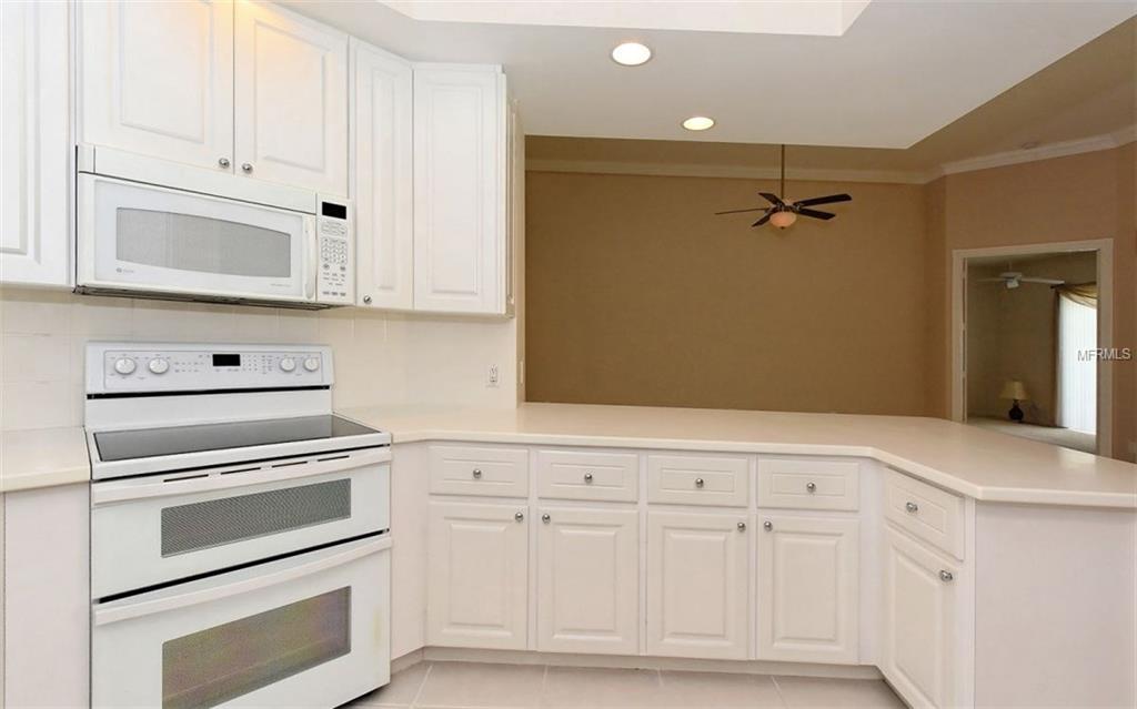 5817 VALENTE PLACE, SARASOTA, Florida 34238, 4 Bedrooms Bedrooms, 9 Rooms Rooms,3 BathroomsBathrooms,Residential,For sale,VALENTE,A4208908