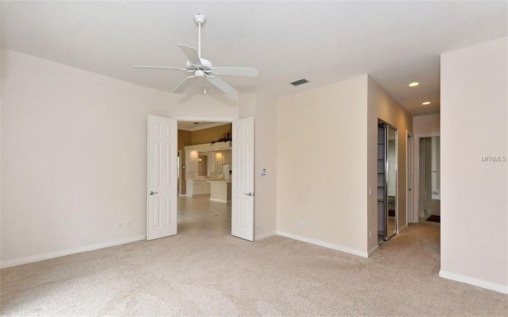 5817 VALENTE PLACE, SARASOTA, Florida 34238, 4 Bedrooms Bedrooms, 9 Rooms Rooms,3 BathroomsBathrooms,Residential,For sale,VALENTE,A4208908