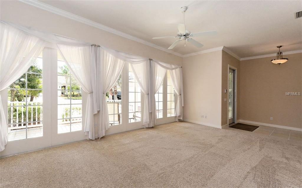 5817 VALENTE PLACE, SARASOTA, Florida 34238, 4 Bedrooms Bedrooms, 9 Rooms Rooms,3 BathroomsBathrooms,Residential,For sale,VALENTE,A4208908