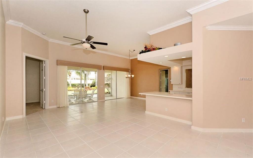 5817 VALENTE PLACE, SARASOTA, Florida 34238, 4 Bedrooms Bedrooms, 9 Rooms Rooms,3 BathroomsBathrooms,Residential,For sale,VALENTE,A4208908