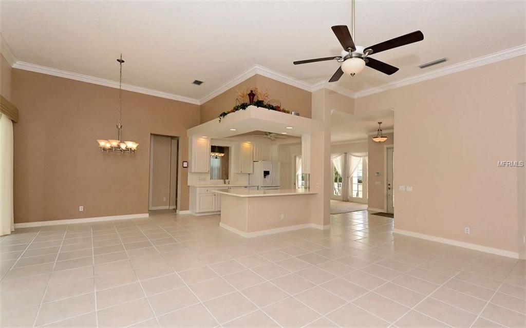 5817 VALENTE PLACE, SARASOTA, Florida 34238, 4 Bedrooms Bedrooms, 9 Rooms Rooms,3 BathroomsBathrooms,Residential,For sale,VALENTE,A4208908