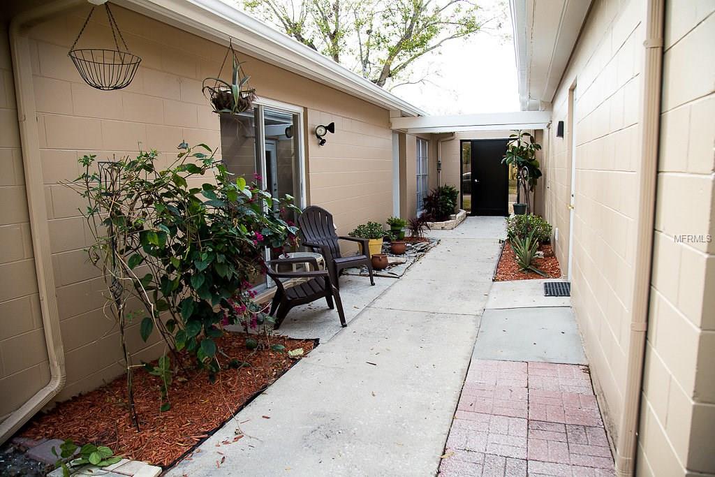 6917 SETON LANE, TAMPA, Florida 33634, 4 Bedrooms Bedrooms, 7 Rooms Rooms,3 BathroomsBathrooms,Residential,For sale,SETON,U7846971