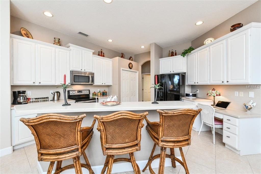 870 PLACID LAKE DRIVE, OSPREY, Florida 34229, 4 Bedrooms Bedrooms, 9 Rooms Rooms,3 BathroomsBathrooms,Residential,For sale,PLACID LAKE,A4209763