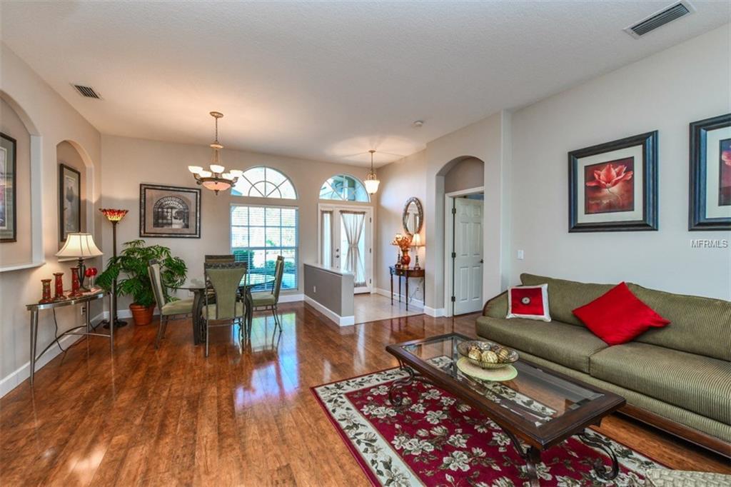 870 PLACID LAKE DRIVE, OSPREY, Florida 34229, 4 Bedrooms Bedrooms, 9 Rooms Rooms,3 BathroomsBathrooms,Residential,For sale,PLACID LAKE,A4209763